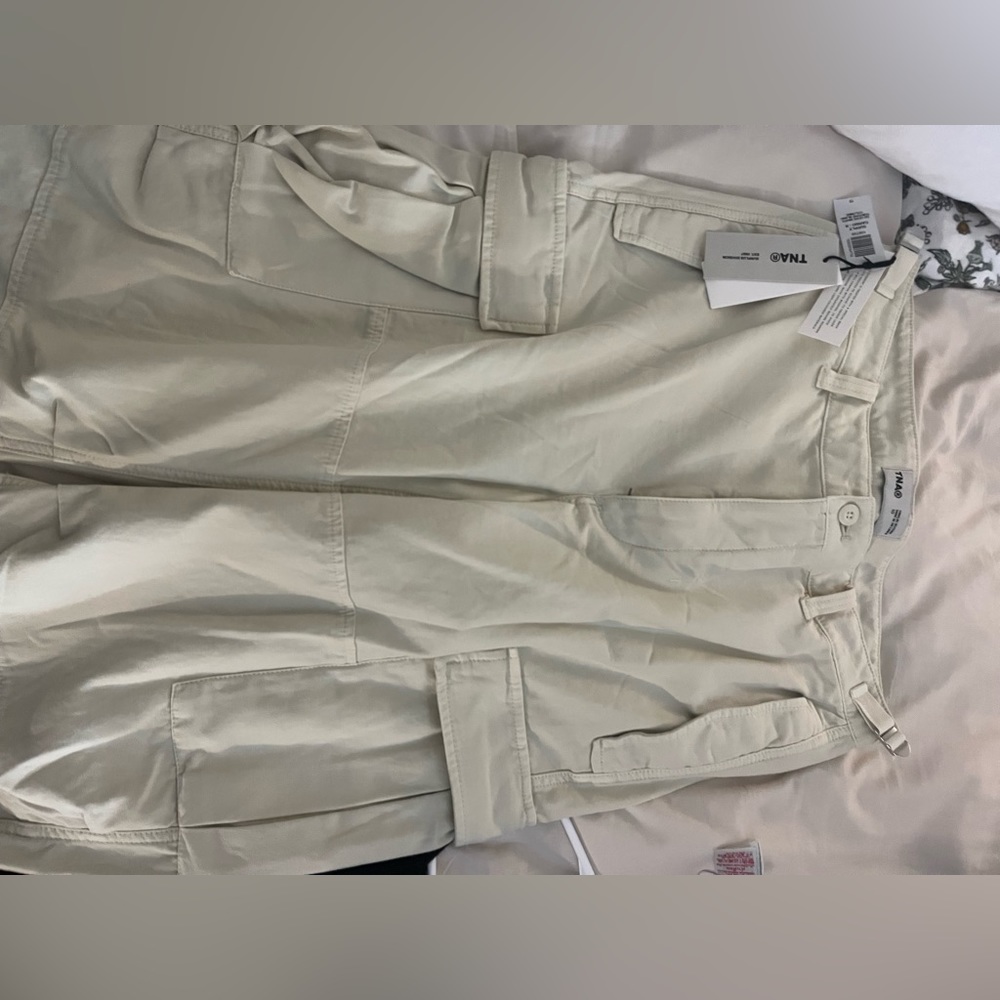 Aritzia Cream Supply Cargo pants